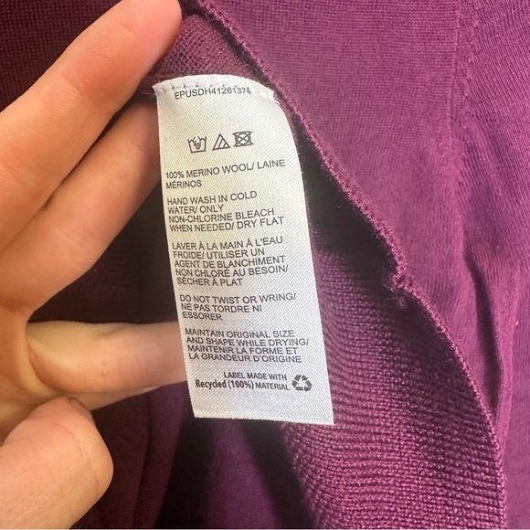 100% Merino Wool maroon turtleneck - Picture 4 of 10